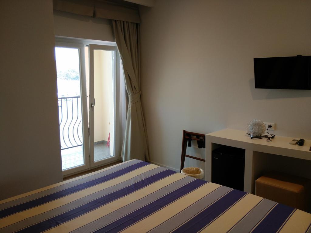 Hotel L'Approdo Porto Azzurro Eksteriør bilde